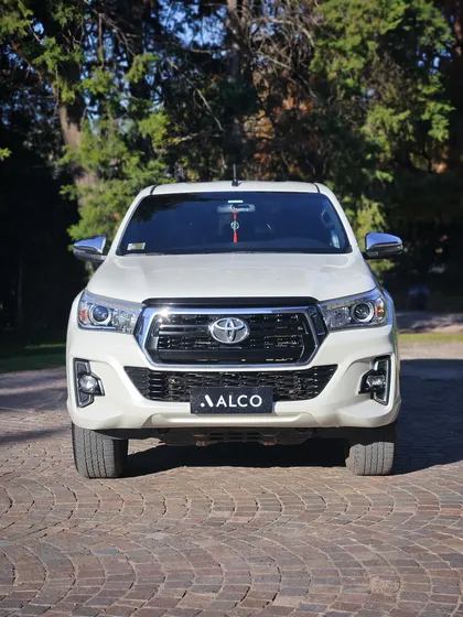 Toyota Hilux Pick-up 2.8 Cd Srx 177cv 4x4 At