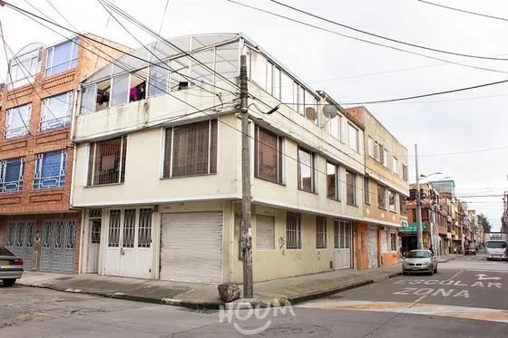 Casa En Bosques De Mariana, Garcés Navas. 6 Habitaciones, 221 M², Id: 43972
