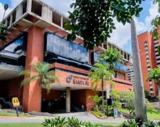 Alquiler De Local Comercial En El C.c Santa Fe Norte