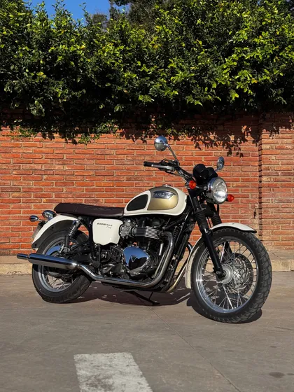 Triumph Bonneville T100