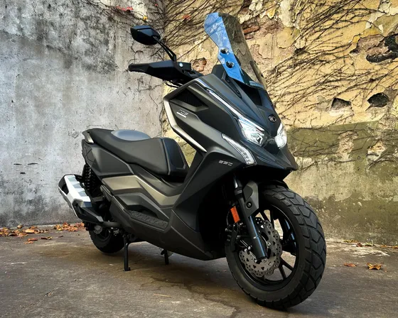 Moto Scooter Kymco Dt 350