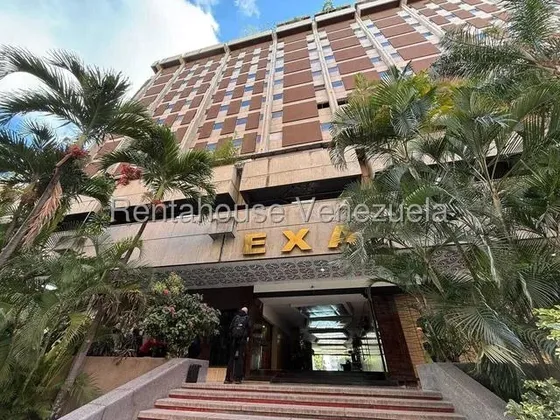 Oficina Comercial En Chacao En La Torre Exa Jdl
