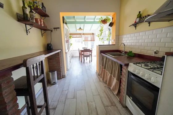 Venta Casa 2 Dormitorios Ciudad Jardín Lomas Del Palomar Con Cochera