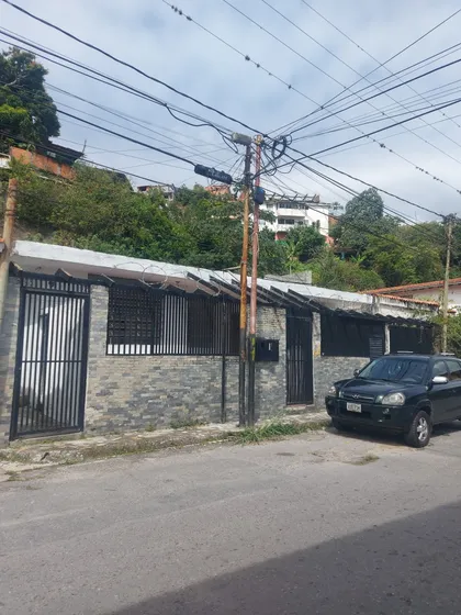 Casa De 3 Hab 2 Baños 4 Puestos Y Anexo Independiente 