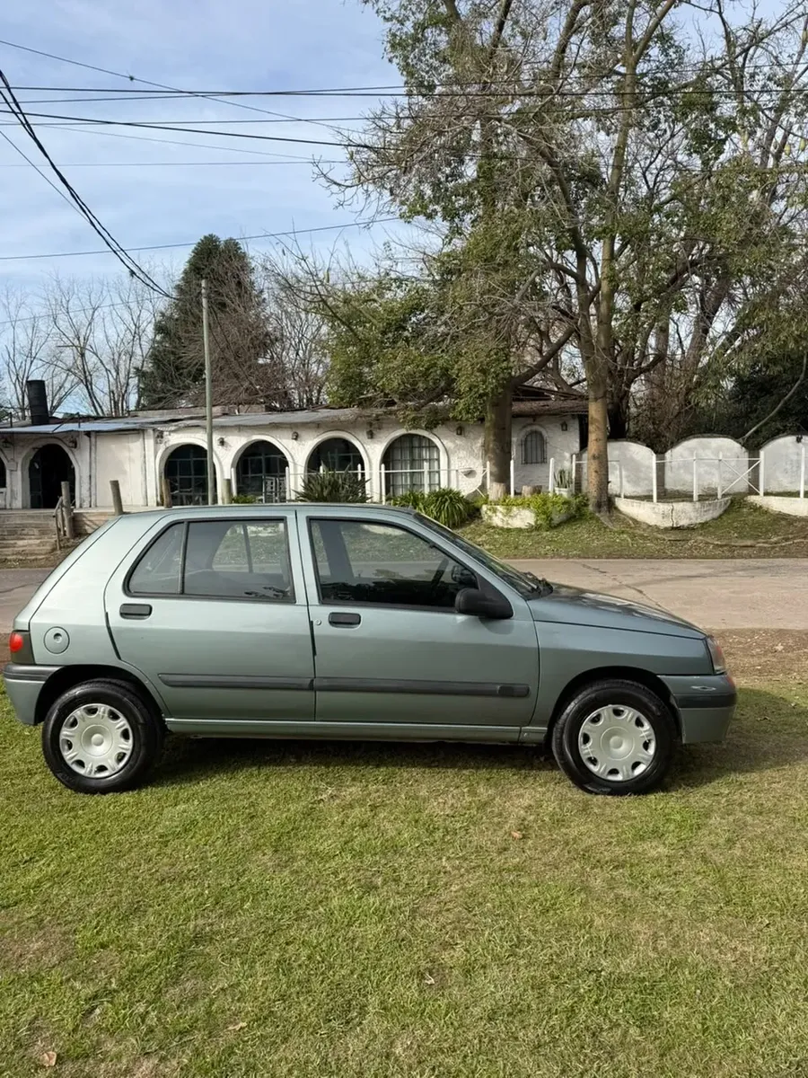 Renault Clio 1.6 Rl509984202829352964