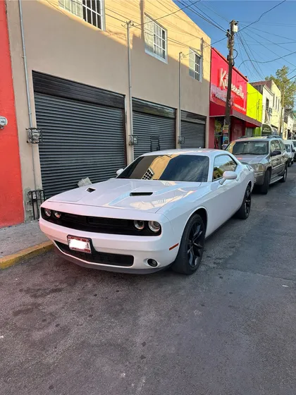 Dodge Challenger 3.6 Black Line X At