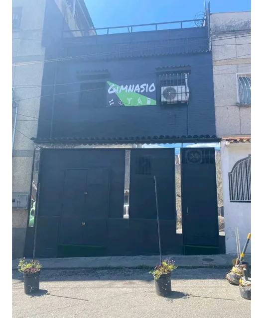 Venta De Casa Comercial En Catia, 198m2.