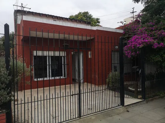 Casa3 Amb En Venta En Lanus (144)