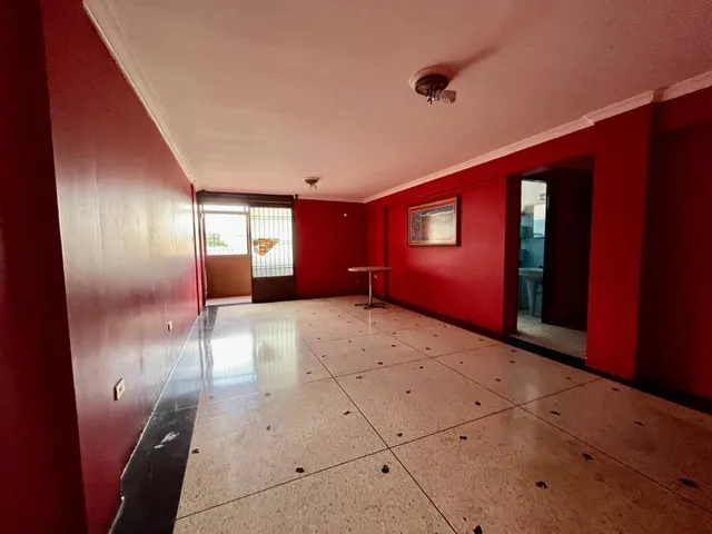 Fredxia Castillo Vende Amplio Apartamento En El Centro De Barquisimeto # 25-14476