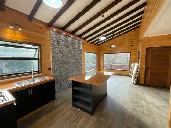 Casa En Venta De 3 Dormitorios En Curacautín