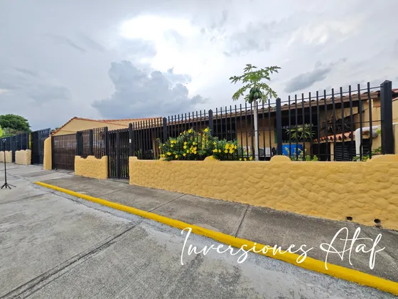 Casa En Venta Club De Campo Castillejo Guatire 