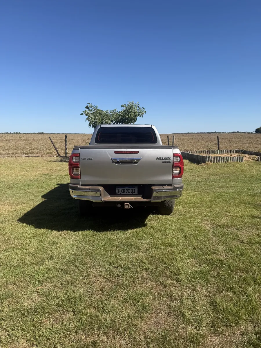 Toyota Hilux 2021 2.8 Tdi Srx Cab. Dupla 4x4 Aut. 4p 204 Hp — foto 4