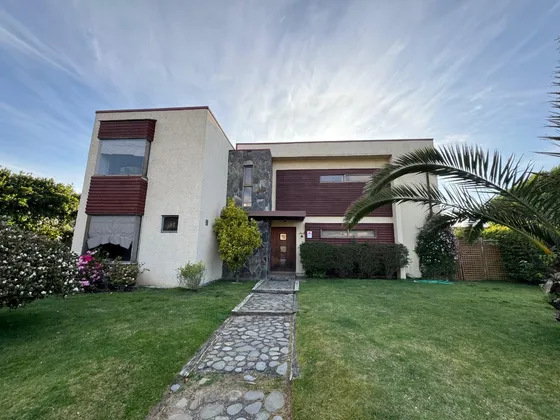 Gran Casa En Pingueral