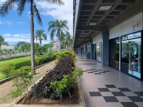 Se Vende Locl/fondo De Comercio/serv. Quirúrgicos-120m²-la Guaira