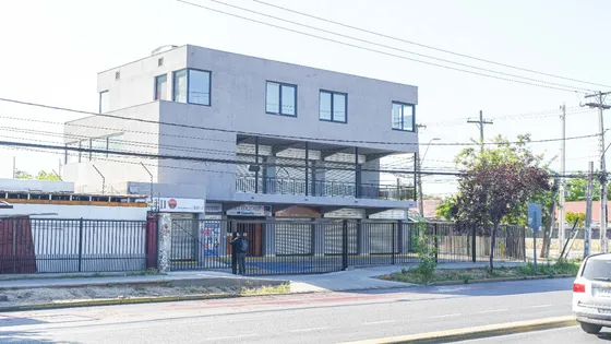 (adm) Local Comercial En Excelente Ubicación Macul 3998