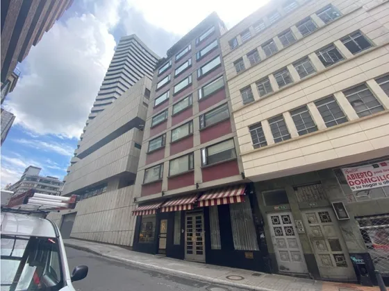 Comercial En  Las Aguas(bogota) Rah Co: 25-483