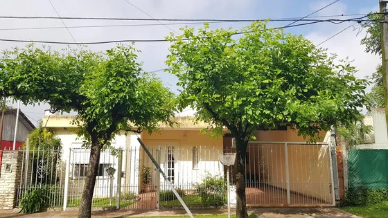 Casa En Venta A Metros De Ruta 25 