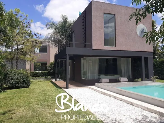 Casa  En Alquiler En La Montura, Pilar, G.b.a. Zona Norte