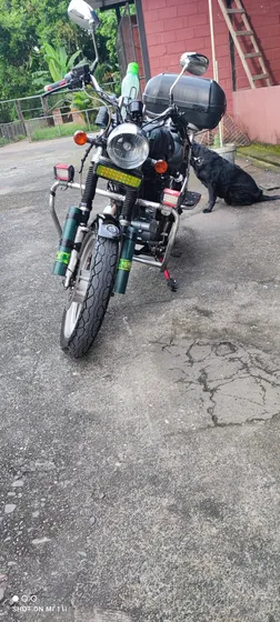 Moto Año 2010 Único Dueño Papeles Al Día Pocos Detalles