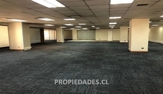 Oficina En Arriendo Metro Pedro De Valdivia