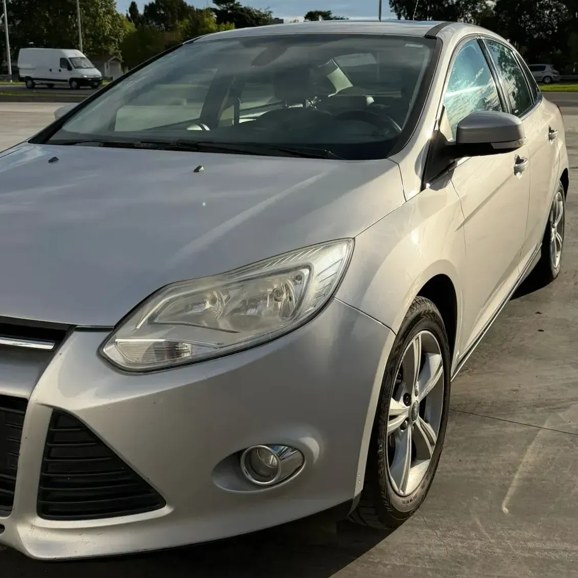 Ford Focus III 2.0 Sedan SE Plus MT