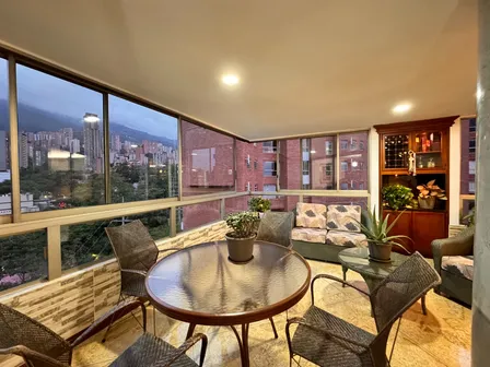 Venta Apto Clásico | La Tomatera - Provenza | Poblado Zona Plana