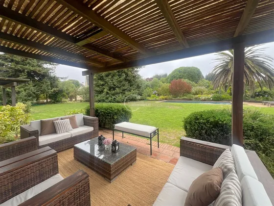Casa En Venta De 4 Dorm. En Santo Domingo Las Brisas