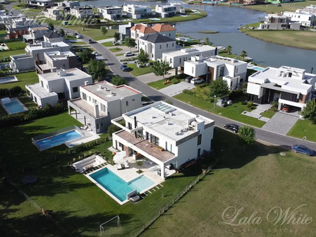 Casa En Venta Y Alquiler En Terralagos Casa En Venta Y Alquiler En Terralagos