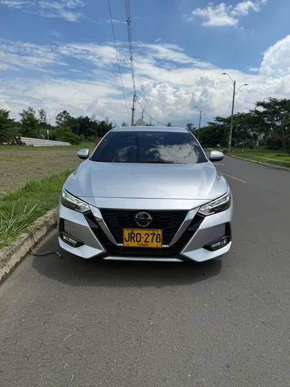 Nissan Sentra Advance