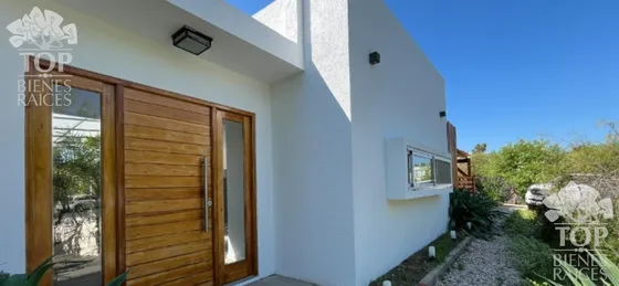 Casa En  Alvear De Benavidez
