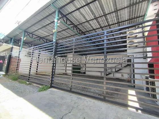 Alquiler Local Comercial Estratégico Para Venta De Vehículos O Taller: Excelente Ubicación De Gran Alcance, Espacioso De Fácil Acceso Para Clientes. Ideal Para Impulsar Tu Negocio Automotriz L.barrios