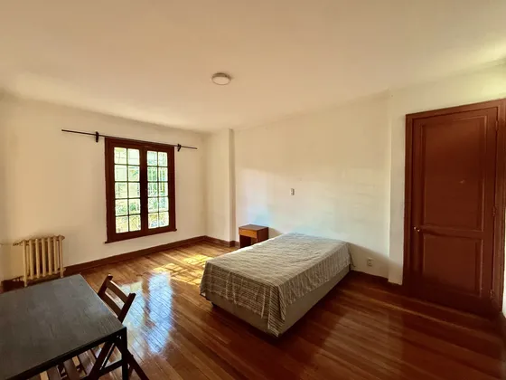 Venta Casa / Barrio Brasil/ 7 Dormitorios / 8 Baños / Hotel