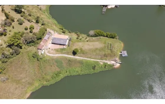 Casa En Guatapé En Construcción Con Represa