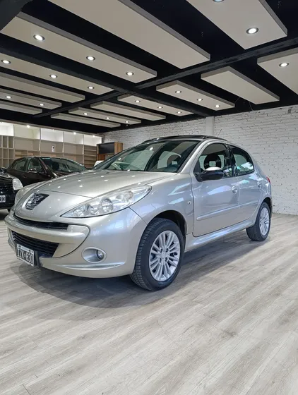 Peugeot 207 1.6 Xt