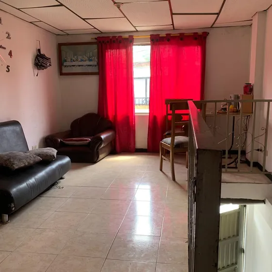 Venta De Casa Con Renta En Villamaria - La Aldea