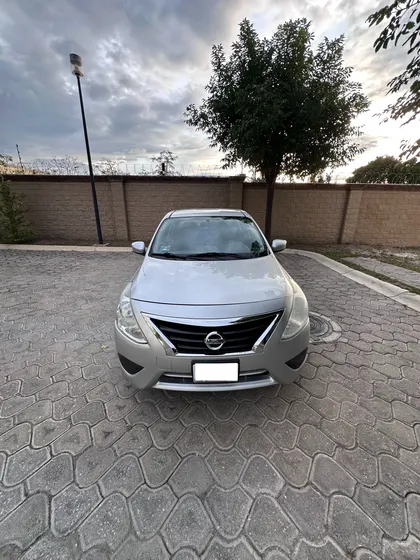 Nissan Versa 1.6 Sense At