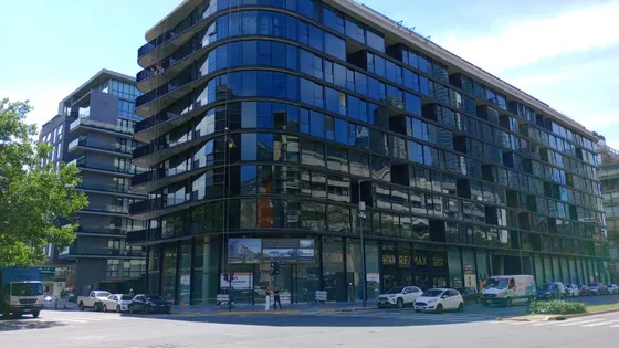 Piso Alto Sobre Boulevard Juana Manso - Departamento 2 Ambientes A Estrenar En Alquiler 