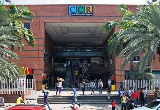 Mcr & Asociados Ofrece En Alquiler Cómodo Local Comercial. Excelente Ubicación En Pb, Centro Comercial Regina, Puerto La Cruz, Anzoátegui