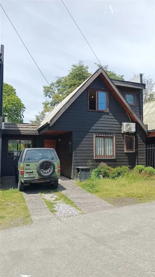 Casa En Venta De 3 Dorm. En Pucón