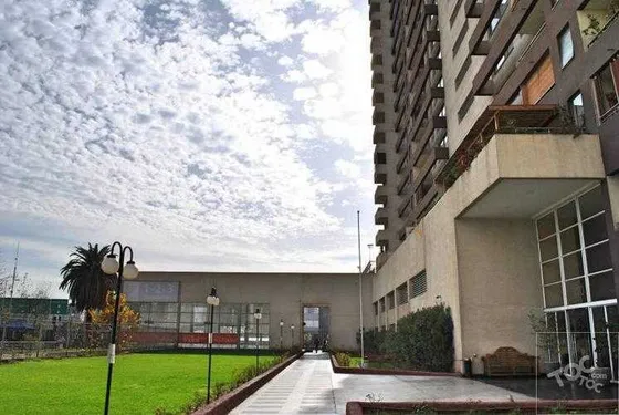 Cercano A Metros, Clinicas (97291)