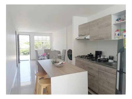 Venta - Permuta Tres Apartamentos Y Un Local - Postobon Santa Marta