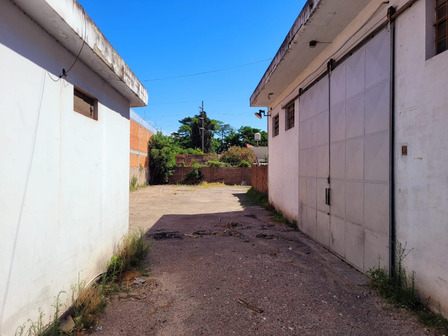 Alquiler Terreno Con Galpón Ideal Estacionamiento Alquiler Terreno Con Galpón Ideal Estacionamiento