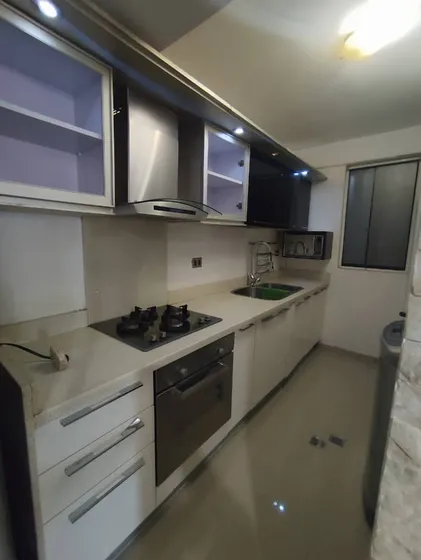 Maritza Lopez Alquila Apartamento Amoblado En Tazajal Suites, Naguanagua