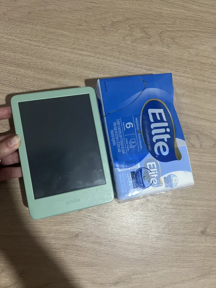Kindle Basic 2024 6 Wi-Fi de 16 GB com luz de leitura Matcha verde
