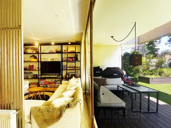 Duplex Con Jardín Y Gran Sala En Piso 1 * 3d/4b En Vitacura