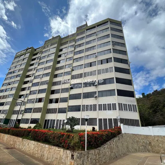 Te Ofrecemos En Venta Apartamento Ubicado En La Llanada - Estado La Guaira Ref 005 - 523