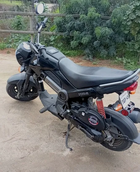 Moto Honda Navi Lite (1800km) Excelente Estado