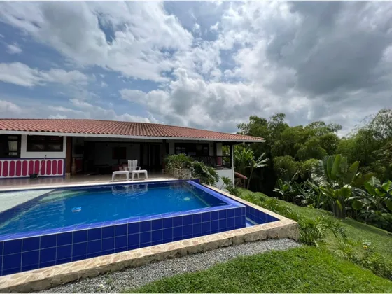  Venta Casa Amoblada Conjunto Campestre - Montenegro