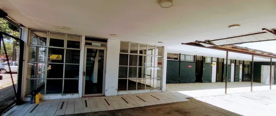 En Arriendo Gran Local Comercial Talca (90534)