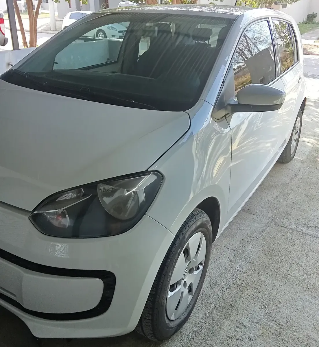Volkswagen Up! 1.0 Move Up! 75 hp 5 doors